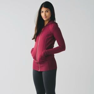 Lululemon Daily Practice Jacket
Wine Berry Size 12